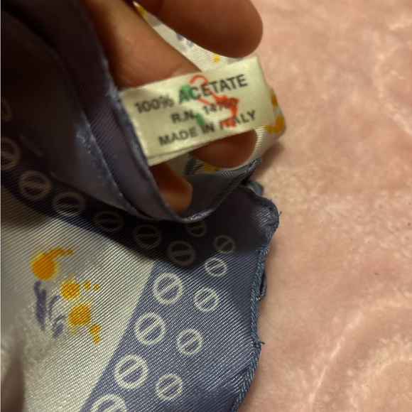 Set of 3 ,diferente designers Festive Snowman and Black Sheer Scarves - Picture 13 of 14